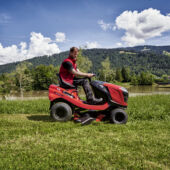 Kép 8/10 - AL-KO T22-111.3 HDS-A V2 oldalkidobós fűnyíró traktor 708ccm, 13kW, 110cm