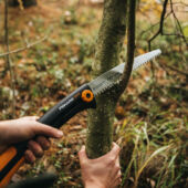Kép 2/5 - Fiskars Xtract kerti fűrész SW75 - L méret 25,5 cm
