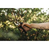 Kép 2/5 - Fiskars X-series™ M metszőolló, mellévágó P921 2