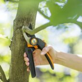 Kép 4/12 - Fiskars PowerGearX™ metszőolló, mellévágó (L) PX94
