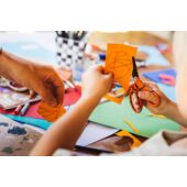 Kép 5/7 - Fiskars gyerekolló kosárlabda motívummal, 13 cm 4