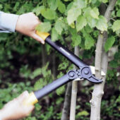 Kép 5/5 - Fiskars PowerGear™ műanyag fogaskerekes ágvágó, rávágó (S) méret L31