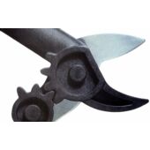 Kép 4/5 - Fiskars PowerGear™ műanyag fogaskerekes ágvágó, rávágó (S) méret L31