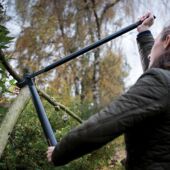Kép 4/5 - Fiskars SingleStep™ ágvágó, horgos, rávágó (L) méret L39