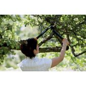 Kép 2/4 - Fiskars PowerGear műanyag fogaskerekes ágvágó, horgos fejű (S) méret L70