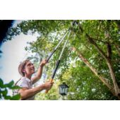 Kép 6/8 - Fiskars SmartFit teleszkópos ágvágó L86
