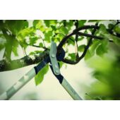 Kép 11/12 - Fiskars PowerGearXfém fogaskerekes ágvágó (M) méret