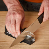 Kép 2/3 - Fiskars Essential Roll-Sharp késélező
