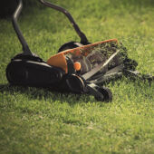 Kép 11/13 - Fiskars StaySharp™ Max kézi fűnyíró, 60 cm