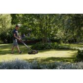 Kép 4/6 - Fiskars StaySharp™ Plus kézi fűnyíró, 61 cm