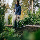 Kép 4/5 - Fiskars Ergonomic gereblye, fém fejjel