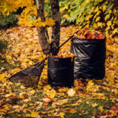 Kép 2/4 - Fiskars Solid PopUp Kerti gyűjtőzsák 172 l
