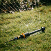 Kép 2/8 - Fiskars Solid oszcilláló esőztető (M)