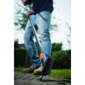 Kép 2/6 - Fiskars QuikFit járdatisztító kefe