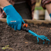 Kép 4/4 - Gardena okoskesztyű ültetéshez 8/M