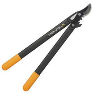 Fiskars PowerGear™ műanyag fogaskerekes ágvágó,ollós fejű (M) méret L76