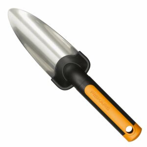 Fiskars Premium™ keskeny ültetőkanál