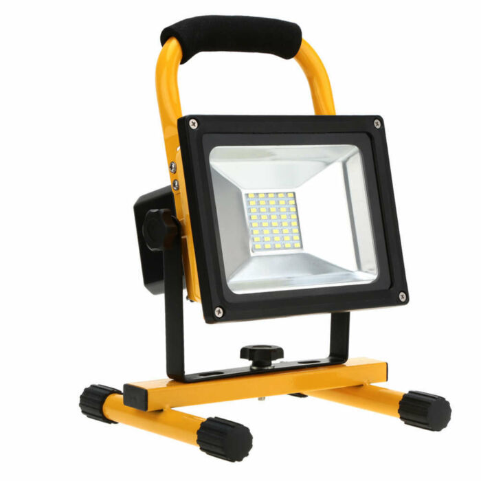 Akkus LED reflektor (munkalámpa) 20W
