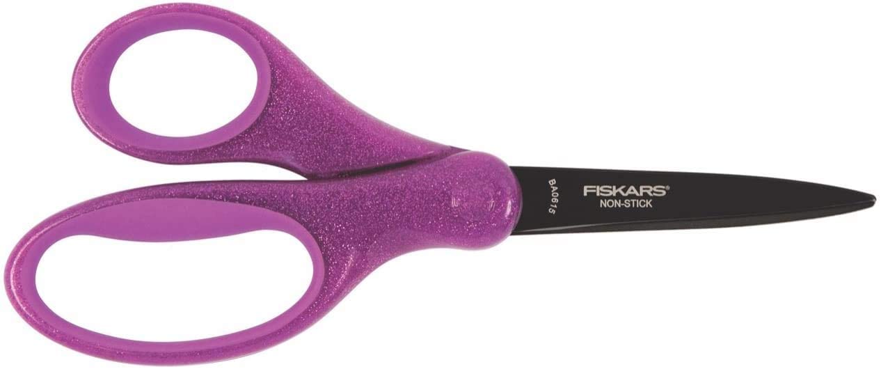 Fiskars gyerekolló, lila csillámokkal, 18 cm