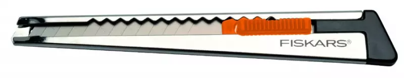 Fiskars professzionális lapos pengekés, 9mm