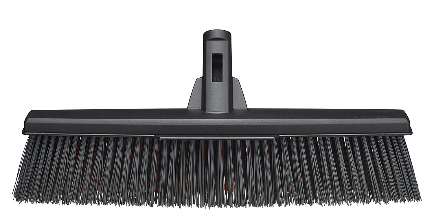 Fiskars Solid univerzális kültéri seprű fej (L)